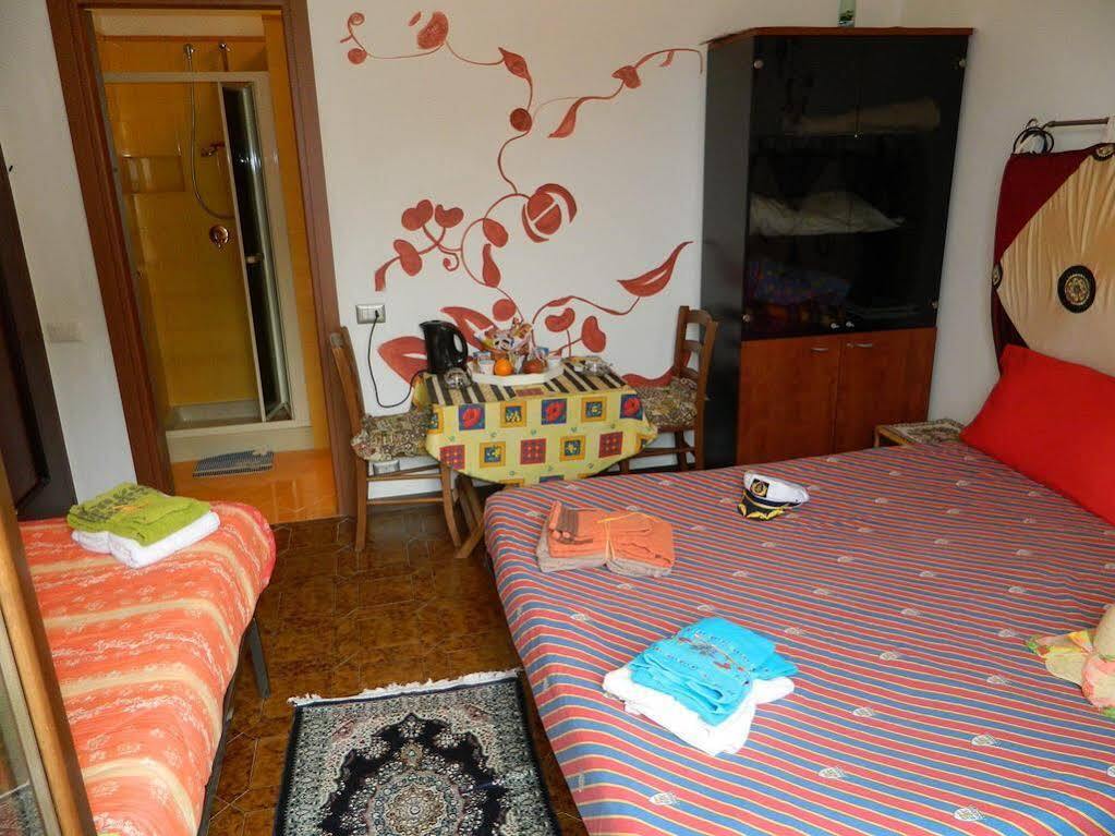 B&B Le Isole Baveno Luaran gambar